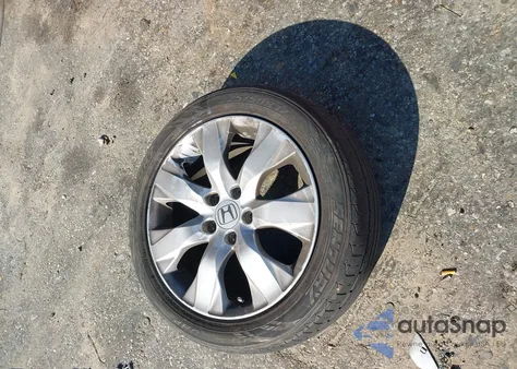 2010 Honda Accord 2.4 Lx из США, поврежденный, VIN 1HGCP2F35AA063775